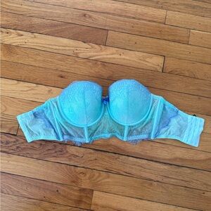 Victoria's Secret Aqua Lace Bra